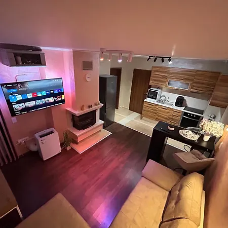 2-bedroom, 2-bathroom With Fireplace And Garden At Winslow Infinity Appartement *