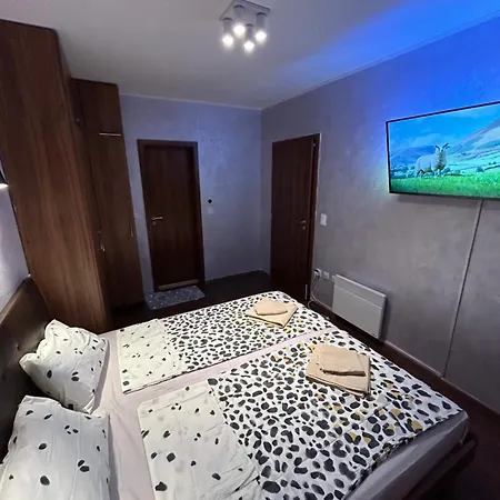 2-bedroom, 2-bathroom With Fireplace And Garden At Winslow Infinity Apartmán Bansko
