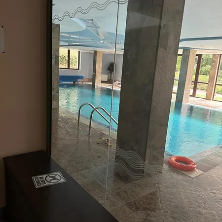 Διαμέρισμα 2-bedroom, 2-bathroom With Fireplace And Garden At Winslow Infinity *