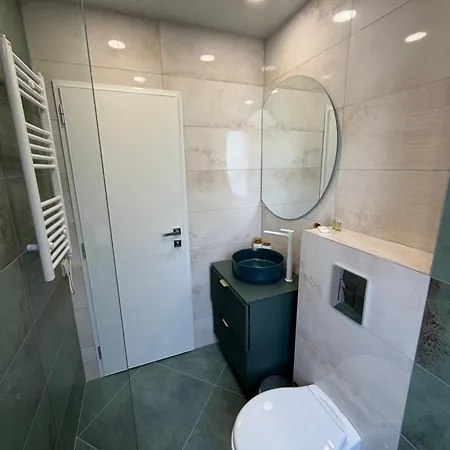 2-bedroom, 2-bathroom With Fireplace And Garden At Winslow Infinity * Bansko