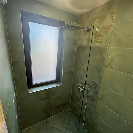 2-bedroom, 2-bathroom With Fireplace And Garden At Winslow Infinity * Bansko
